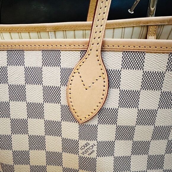 Brand New Louis Vuitton Neverfull GM - Picture 4 of 16